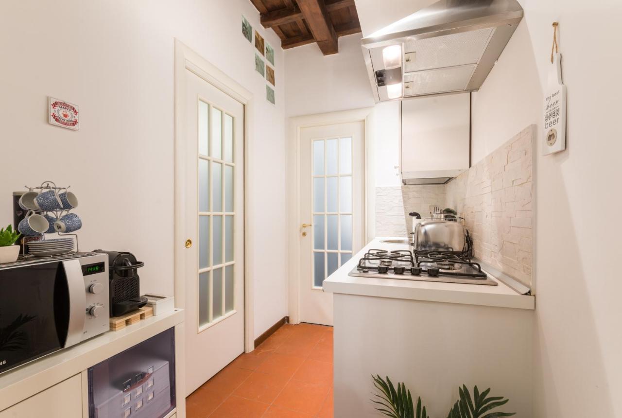 Appartamento Via Dei Serpenti Rome Buitenkant foto